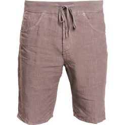 120% Lino BERMUDA Szorty taupe. Szare szorty męskie marki 120% Lino, m, ze lnu. W wyprzedaży za 479,20 zł.