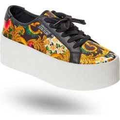 SNEAKERSY VERSACE JEANS COUTURE. Sneakersy damskie Versace Jeans Couture, z jeansu. W wyprzedaży za 671,20 zł.