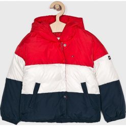 Tommy Hilfiger - Kurtka dziecięca 110-176 cm. Kurtki dziewczęce TOMMY HILFIGER, bez wzorów, z poliesteru, krótkie, z kapturem. W wyprzedaży za 499,90 zł.
