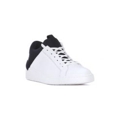 Buty Levis BLACK MULLER. Czarne trampki męskie Levi's®, bez wzorów, bez zapięcia. Za 469,99 zł.