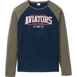 Shirt z długim rękawem i nadrukiem bonprix ciemnooliwkowo-ciemnoniebieski. Zielone koszulki męskie bonprix, xl, z nadrukiem, z kontrastowym kołnierzykiem, z długim rękawem, długie. Za 34,99 zł.