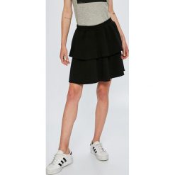 Noisy May - Spódnica. Czarne spódniczki damskie Noisy May, s, bez wzorów, z bawełny, mini, rozkloszowane. W wyprzedaży za 79,90 zł.
