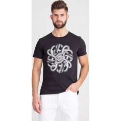 T-SHIRT Just Cavalli. Czarne t-shirty męskie Just Cavalli, s, z nadrukiem, z bawełny, z okrągłym kołnierzem. Za 342,30 zł.