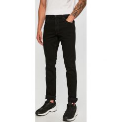 Wrangler - Jeansy. Czarne jeansy męskie Wrangler, bez wzorów. Za 319,90 zł.