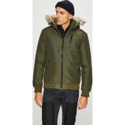 Only & Sons - Kurtka. Zielone płaszcze męskie marki Only & Sons, s, bez wzorów, z poliesteru, krótkie, bez kaptura. W wyprzedaży za 159,90 zł.