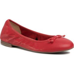 Baleriny CAPRICE - 9-22100-24 Red Softnappa 525. Czerwone baleriny damskie Caprice, bez wzorów, ze skóry ekologicznej, klasyczne, bez obcasa. W wyprzedaży za 189,00 zł.