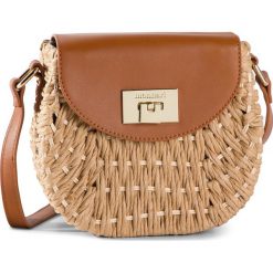 Torebka MONNARI - BAG0340-017 Camel With Beige. Pomarańczowe listonoszki damskie marki Monnari, bez wzorów, ze skóry ekologicznej, wizytowe, bez dodatków. W wyprzedaży za 159,00 zł.