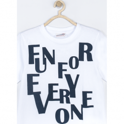 Koszulka. Białe t-shirty chłopięce z krótkim rękawem marki BASIC BOY, z aplikacjami. Za 35,90 zł.