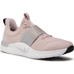 Buty NIKE - Renew In-Season Tr 9 AR4543 200 Stone Mauve/Black. Różowe buty sportowe damskie Nike, bez wzorów, z tworzywa sztucznego, sportowe, na fitness i siłownię. Za 319,00 zł.