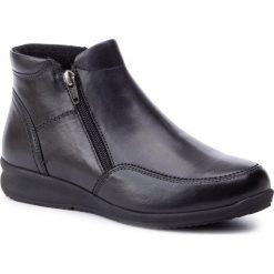 Botki GO SOFT WI23-ENYA-05. Botki damskie GO SOFT, bez obcasa, bez zapięcia. Za 179,99 zł.