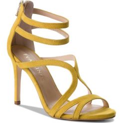 Sandały EVA MINGE - Rafaela 3L 18SF1372174ES 852. Żółte klapki damskie marki Eva Minge, w paski, ze skóry, bez obcasa, na obcasie. Za 429,00 zł.