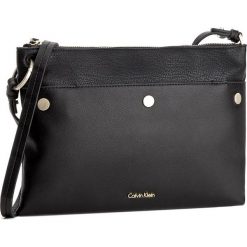 Torebka CALVIN KLEIN BLACK LABEL - LE4 Medium Crossover K60K603561 001. Czarne listonoszki damskie marki Calvin Klein Black Label. W wyprzedaży za 349,00 zł.