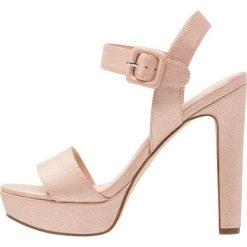 Sandały damskie: Madden Girl ROLLO Sandały na obcasie blush