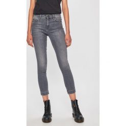 Pinko - Jeansy Sabrina. Szare jeansy damskie Pinko. W wyprzedaży za 599,90 zł.