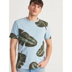 T-shirt z motywem roślinnym - Niebieski. Niebieskie t-shirty męskie Reserved, s, bez wzorów, bez kołnierzyka. Za 49,99 zł.
