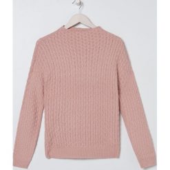 Gładki sweter ze stójką - Różowy. Różowe swetry damskie Sinsay, s, bez wzorów, bez rękawów, bez kaptura. Za 59,99 zł.