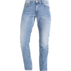 Calvin Klein Jeans SLIM STRAIGHT Jeansy Slim Fit banshee blue. Niebieskie jeansy męskie marki Calvin Klein Jeans, z elastanu. W wyprzedaży za 359,20 zł.