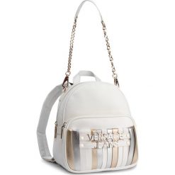 Plecak VERSACE JEANS - E1VTBBL4 700887 003. Białe plecaki damskie Versace Jeans, bez wzorów, z jeansu, eleganckie. W wyprzedaży za 399,00 zł.