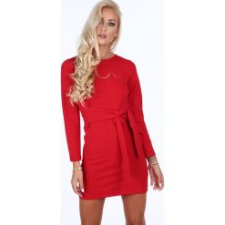 Sukienka wiązana w talii czerwona 1835. Czerwone sukienki marki Fasardi, l. Za 99,00 zł.