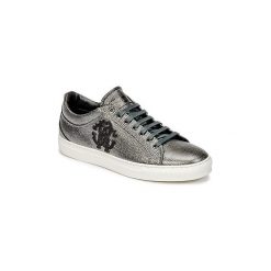 Buty Roberto Cavalli TANTITE. Szare trampki męskie marki Roberto Cavalli, bez wzorów, bez zapięcia. Za 1047,20 zł.