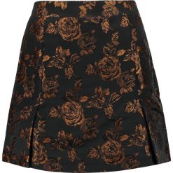 Fashion Union PROCTOR FIREFLY BROCADE Spódnica trapezowa navy gold jacquard. Niebieskie bez kategorii marki Fashion Union, z poliesteru, mini, trapezowe. W wyprzedaży za 135,20 zł.