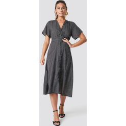 Glamorous Sukienka z dekoltem v - Black. Sukienki małe czarne marki Glamorous, z nadrukiem, z asymetrycznym kołnierzem, asymetryczne. Za 222,95 zł.