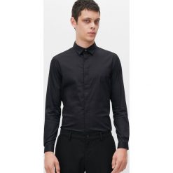 Koszula super slim fit - Czarny. Czarne koszule męskie Reserved, s, bez wzorów, bez kołnierzyka, bez rękawów. Za 99,99 zł.