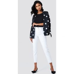 Spodnie damskie: Trendyol Jeansy mom z wysokim stanem - White
