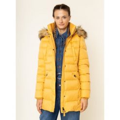 Kurtka puchowa Marc O'Polo 909032971143. Żółte kurtki damskie Marc O'Polo, bez wzorów, z poliesteru, bez kaptura. W wyprzedaży za 619,00 zł.