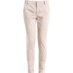 Liu Jo Jeans Chinosy champagne. Szare jeansy damskie marki Liu Jo Jeans, z elastanu. W wyprzedaży za 524,30 zł.