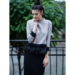 Sweter z futerkiem Potis & Verso LAGOS. Pomarańczowe swetry damskie Potis&Verso, na jesień, bez wzorów, z tkaniny, klasyczne, bez rękawów, bez kaptura. W wyprzedaży za 159,00 zł.