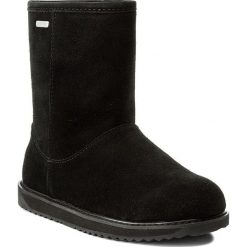 Buty EMU AUSTRALIA - Paterson Classic Lo W11590 Black. Czarne kozaki damskie EMU Australia, ze skóry, klasyczne, na niskim obcasie, bez zapięcia. W wyprzedaży za 539,00 zł.