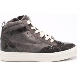 Tamaris - Trampki. Niebieskie trampki i tenisówki damskie marki Tamaris, z gumy. W wyprzedaży za 119,90 zł.