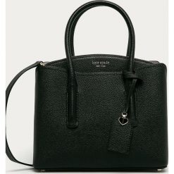 Kate Spade - Torebka skórzana. Czarne listonoszki damskie Kate Spade, w paski, ze skóry, bez dodatków. Za 1599,00 zł.