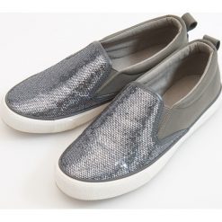 Tenisówki typu slip on - Szary. Szare trampki dziewczęce Reserved. W wyprzedaży za 29,99 zł.