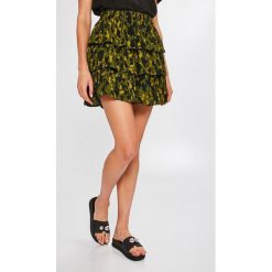 Vero Moda - Spódnica. Zielone spódniczki rozkloszowane marki Vero Moda, s, z poliesteru, mini. W wyprzedaży za 49,90 zł.