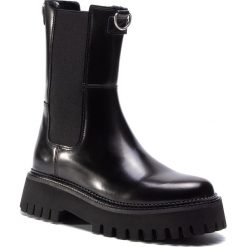 Trapery BRONX - 47268-O Black 01. Czarne trapery damskie Bronx, ze skóry, bez obcasa, bez zapięcia. Za 739,00 zł.
