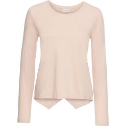 Shirt z efektem założenia kopertowego z tyłu bonprix różowy. Różowe koszulki damskie marki bonprix, bez wzorów, z okrągłym kołnierzem, z długim rękawem. Za 54,99 zł.