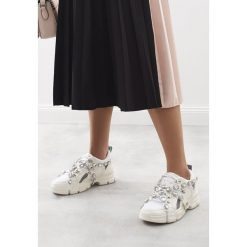 Białe Sneakersy A Star Is Born. Białe sneakersy damskie Renee, z materiału. Za 119,99 zł.