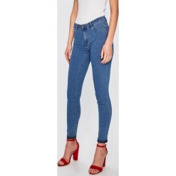 Vero Moda - Jeansy. Niebieskie jeansy damskie Vero Moda, s. W wyprzedaży za 59,90 zł.