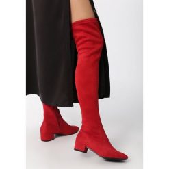 Czerwone Kozaki Decorous. Czerwone kozaki damskie Born2be, bez obcasa, na płaskiej podeszwie, na zamek. Za 199,99 zł.
