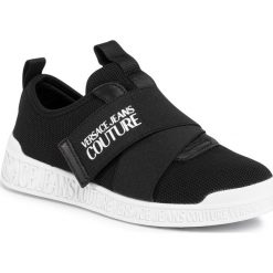Sneakersy VERSACE JEANS COUTURE - E0VVBSP6 71527 899. Czarne półbuty damskie Versace Jeans Couture, na co dzień, bez wzorów, z jeansu, bez obcasa, na płaskiej podeszwie, bez zapięcia. W wyprzedaży za 589,00 zł.