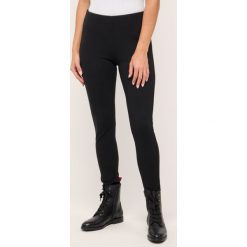 Legginsy Marc O'Polo 909 3007 19213. Czarne spodnie damskie Marc O'Polo, m, z elastanu. W wyprzedaży za 259,00 zł.