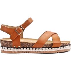 Sandały espadryle z plecionką i sprzączką camel (38). Brązowe espadryle damskie bez wzorów, bez obcasa. Za 79,00 zł.