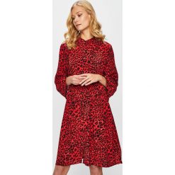 Only - Sukienka. Czerwone sukienki damskie ONLY, na co dzień, s, bez wzorów, z wiskozy, casualowe, ze stójką, bez rękawów, rozkloszowane. Za 169,90 zł.