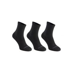 Skarpety sportowe RS160 3 pary. Niebieskie skarpetki damskie ARTENGO, bez wzorów, z elastanu. Za 14,99 zł.