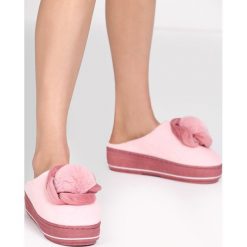 Różowe Kapcie Deep Think. Kapcie damskie Born2be. Za 24,99 zł.