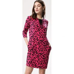 Fuksjowa Sukienka Brainy. Czerwone sukienki damskie marki Born2be, xl, bez wzorów, bez kołnierzyka, bez rękawów, mini. Za 49,99 zł.