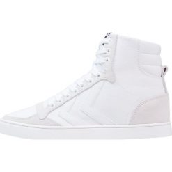 Hummel SLIMMER STADIL TONAL HIGH Tenisówki i Trampki wysokie white. Białe trampki męskie Hummel, ze skóry. Za 299,00 zł.