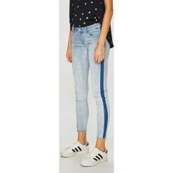 Tally Weijl - Jeansy Zoe. Niebieskie jeansy damskie skinny marki TALLY WEIJL, z elastanu. W wyprzedaży za 139,90 zł.